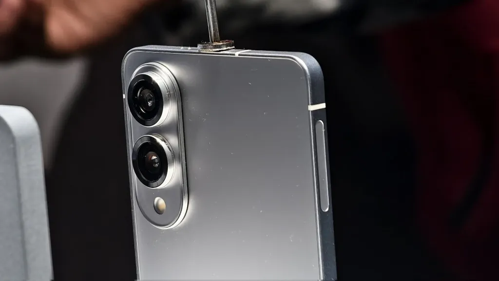 دوربین گلکسی S25 Edge